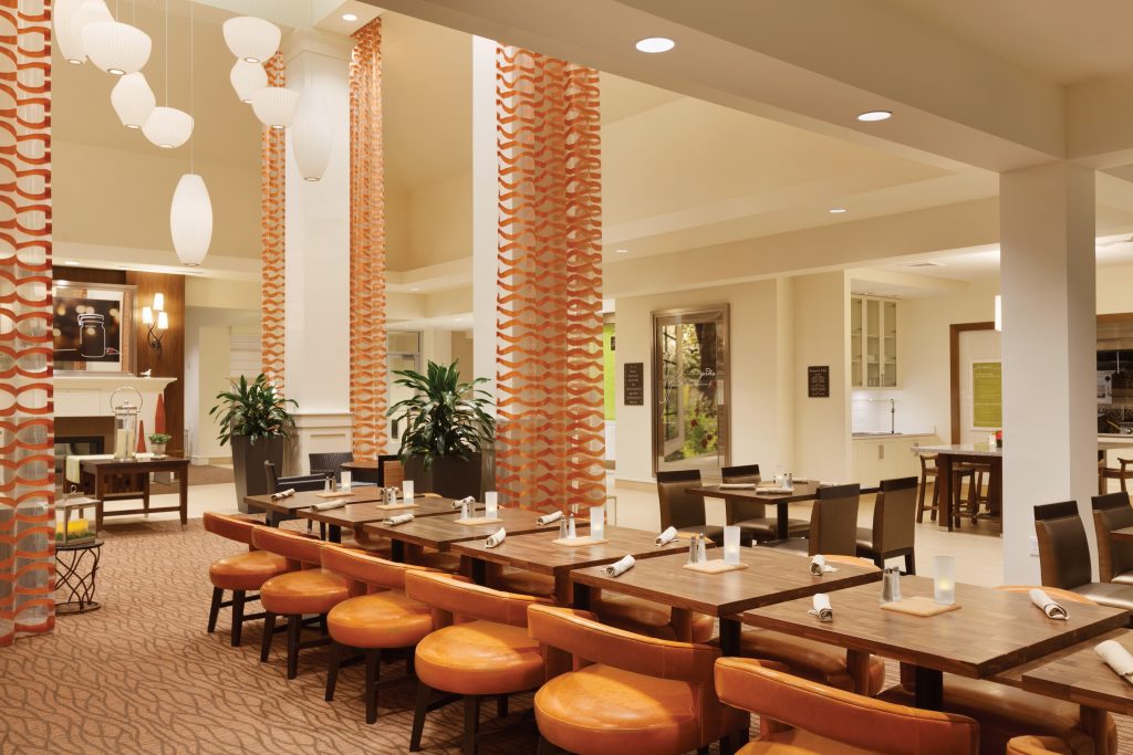 garden-grille-amp-lobby-seating