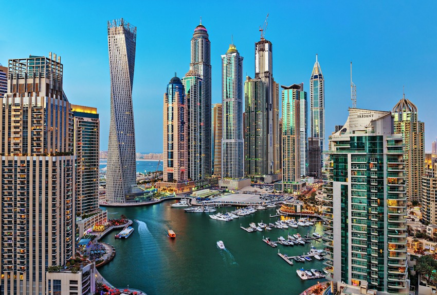 Destination Dubai – Skylines, Souks and Desert Adventures