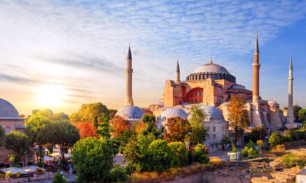 The Best of Turkiye – Istanbul’s Skylines, Cappadocia’s Balloons and Turquoise Coast Wonders