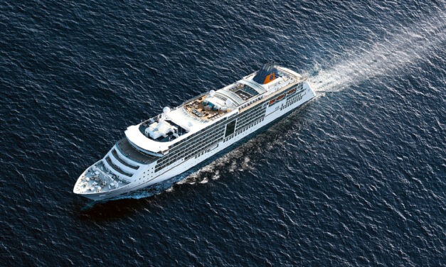 Beyond breathtaking Indonesia and the West Coast of Australia with Hapag-Lloyd Cruises