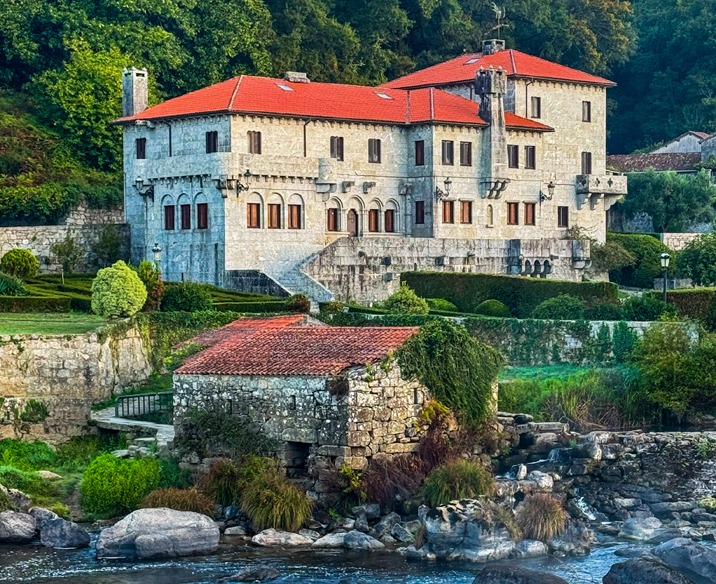 The Camino de Santiago,  from Burgos to Finisterre