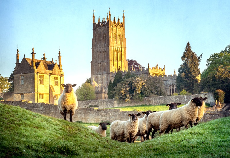England: Tradition and Timeless Charm